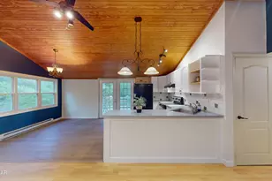 111 Lollipop Ln, Dingmans Ferry, PA 18328 - Photo 10