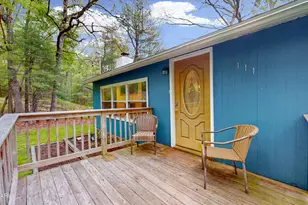 111 Lollipop Ln, Dingmans Ferry, PA 18328 - Photo 8