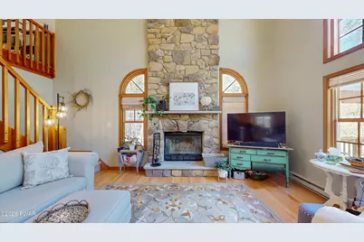 132 Jean Danielson Drive, Greentown, PA 18426 - Photo 18