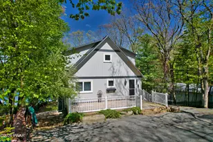 145 S Pond Cir, Dingmans Ferry, PA 18328 - Photo 8