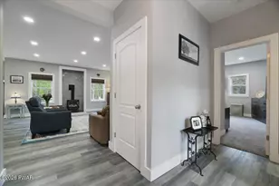 107 Bear Valley Dr, Tafton, PA 18464 - Photo 26