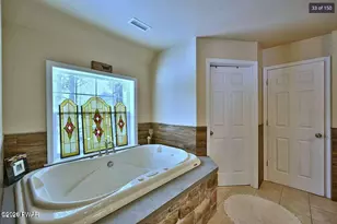 75 Parkwood Dr, Lake Ariel, PA 18436 - Photo 8