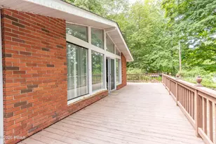 240 W Shore Dr, Hawley, PA 18428 - Photo 34