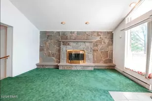 240 W Shore Dr, Hawley, PA 18428 - Photo 32