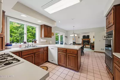 307 Stoney Creek Road, South Abington, PA 18411 - Photo 10