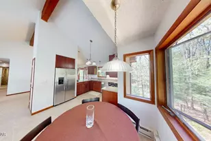 116 Beach Ln, Dingmans Ferry, PA 18328 - Photo 16