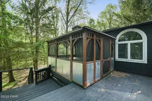 2329 Cramer Ct, Bushkill, PA 18324 - Photo 32