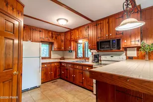 47 Deerfoot Rd, Lake Ariel, PA 18436 - Photo 10