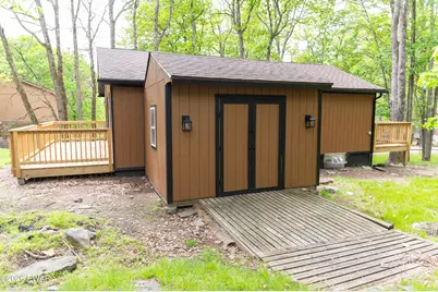 124 Fawn Lake Drive, Hawley, PA 18428 - Photo 4