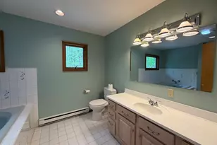 208 Mountain View Dr, Hawley, PA 18428 - Photo 24