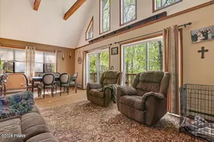 809 Rimrock Ct, Lords Valley, PA 18428 - Photo 8