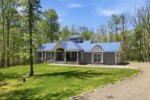 115 Ridgewood Ln, Hawley, PA 18428 - Photo 1