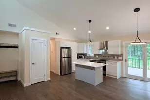 103 Jean Danielson Dr, Greentown, PA 18426 - Photo 6