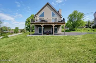 78 Grandview Dr, Lake Ariel, PA 18436 - Photo 1