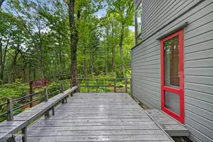 220 Kinsale Ln, Dingmans Ferry, PA 18328 - Photo 48