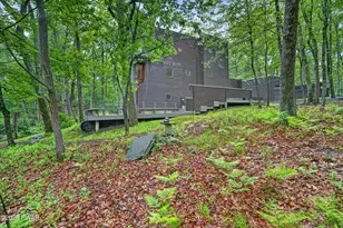220 Kinsale Ln, Dingmans Ferry, PA 18328 - Photo 56