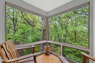 220 Kinsale Ln, Dingmans Ferry, PA 18328 - Photo 4