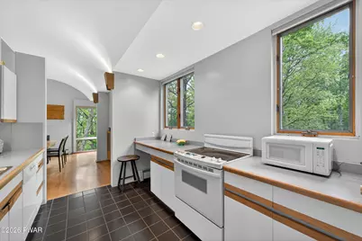 220 Kinsale Lane, Dingmans Ferry, PA 18328 - Photo 24