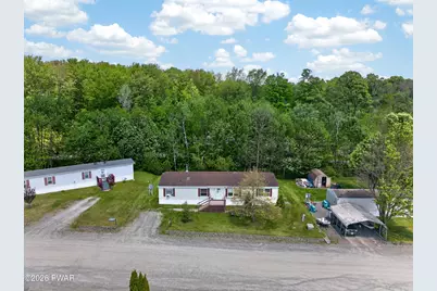 131 Hollister Drive, Moscow, PA 18444 - Photo 2