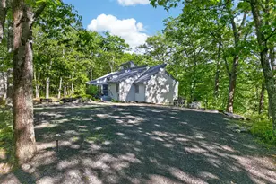 105 Cliff Dr, Hawley, PA 18428 - Photo 40