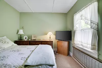 327 Garfield Avenue, Hawley, PA 18428 - Photo 42