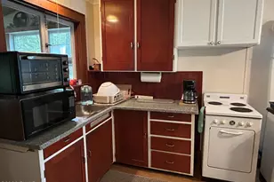 111 Ridgefield Point Rd, Greentown, PA 18426 - Photo 16