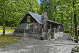 100 7th St, Greentown, PA 18426 - Photo 1