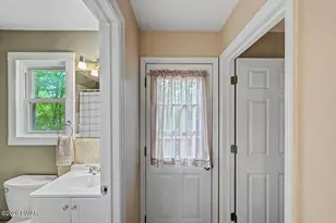 3902 Navaho Ln, Lake Ariel, PA 18436 - Photo 16
