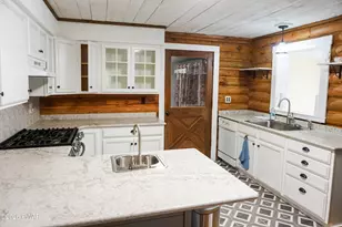 161 Hawthorne Dr, Milford, PA 18337 - Photo 6