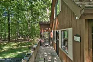 129 Hickory Dr, Lords Valley, PA 18428 - Photo 4