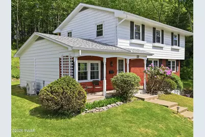 17 Elizabeth Avenue, Honesdale, PA 18431 - Photo 2