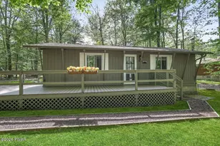 1004 Canoochee Ct, Lake Ariel, PA 18436 - Photo 2