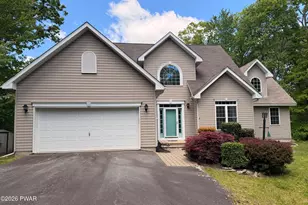 117 Country Club Dr, Lords Valley, PA 18428 - Photo 1