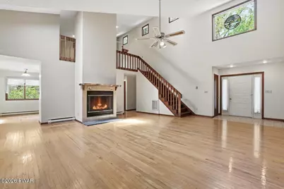 806 Lariat Court, Hawley, PA 18428 - Photo 4
