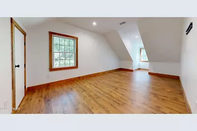 102 Pawnee Road, Shohola, PA 18458 - Photo 18