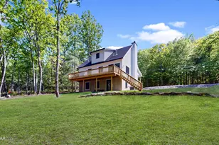 102 Pawnee Rd, Shohola, PA 18458 - Photo 4