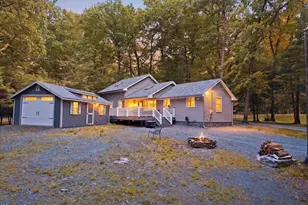 128 Terrace Rd, Tafton, PA 18464 - Photo 2