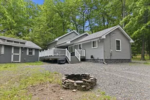 128 Terrace Rd, Tafton, PA 18464 - Photo 4