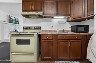 158 Mountain Lake Dr, Dingmans Ferry, PA 18328 - Photo 20