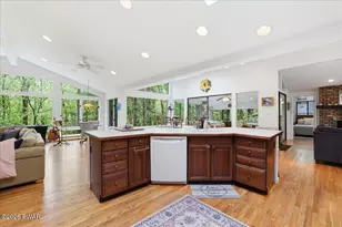 206 Canoe Brook Dr, Hawley, PA 18428 - Photo 24