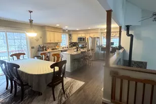 102 Crescent Lake Cove Ct, Milford, PA 18337 - Photo 12