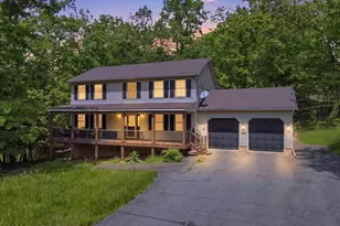 4125 Winchester Way, Bushkill, PA 18324 - Photo 2