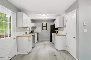5926 Decker Rd, Bushkill, PA 18324 - Photo 6
