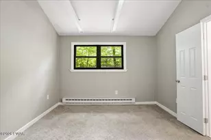5926 Decker Rd, Bushkill, PA 18324 - Photo 34