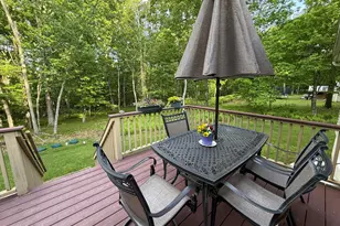 137 Red Rock Cir, Hawley, PA 18428 - Photo 10