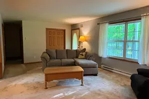 137 Red Rock Cir, Hawley, PA 18428 - Photo 14