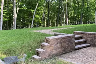 137 Red Rock Cir, Hawley, PA 18428 - Photo 4