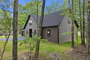 6 Raccoon Cir, Lake Ariel, PA 18436 - Photo 10