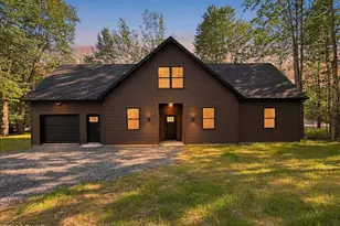 6 Raccoon Cir, Lake Ariel, PA 18436 - Photo 2