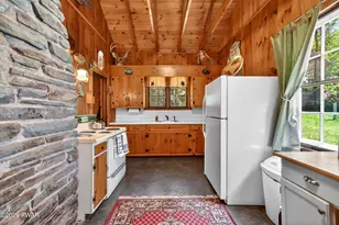 4105 Upper Unger Rd, Paupack, PA 18451 - Photo 8